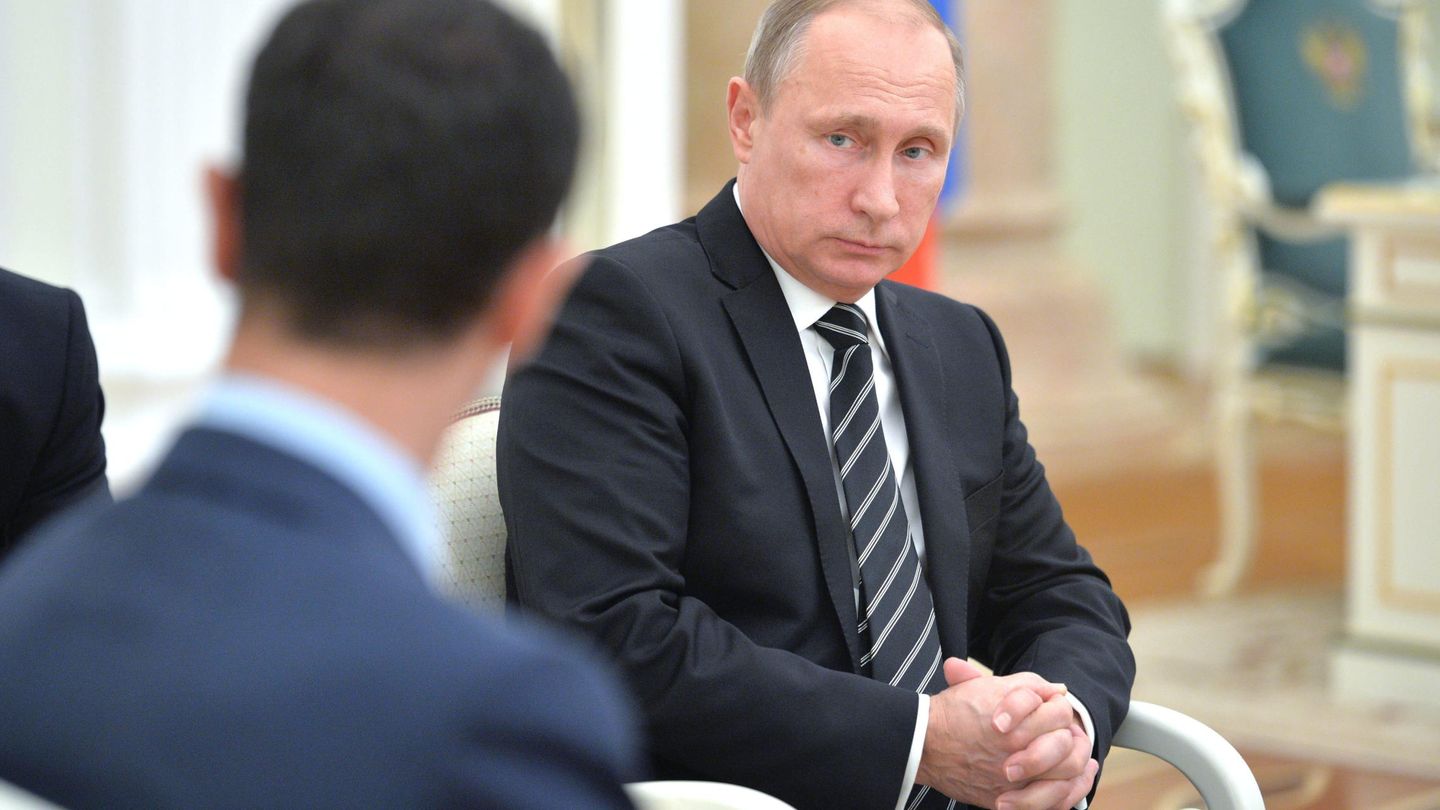 Vladimir Putin y Asad este martes durante la reunión mantenida en Moscú. (Efe)