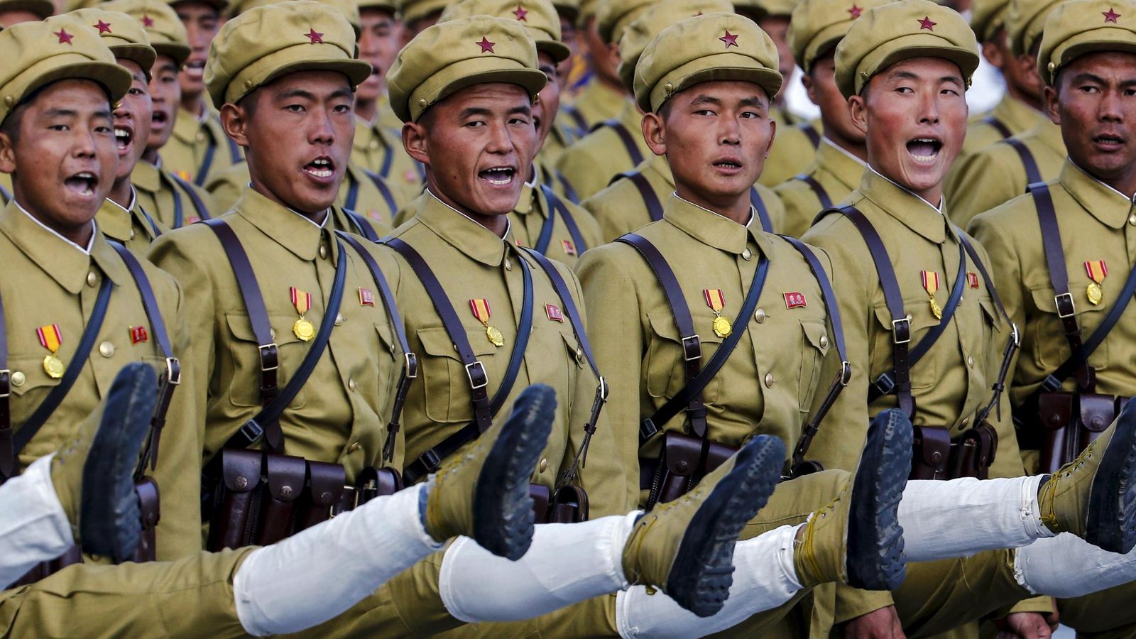 Foto: Soldados de Corea del Norte desfilan en el 70 aniversario del Partido de los Trabajadores Coreanos. (Reuters)