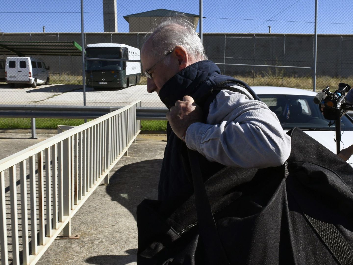 El exvicepresidente del Gobierno, Rodrigo Rato, entrando en la prisión de Soto del Real en 2018. (EFE)