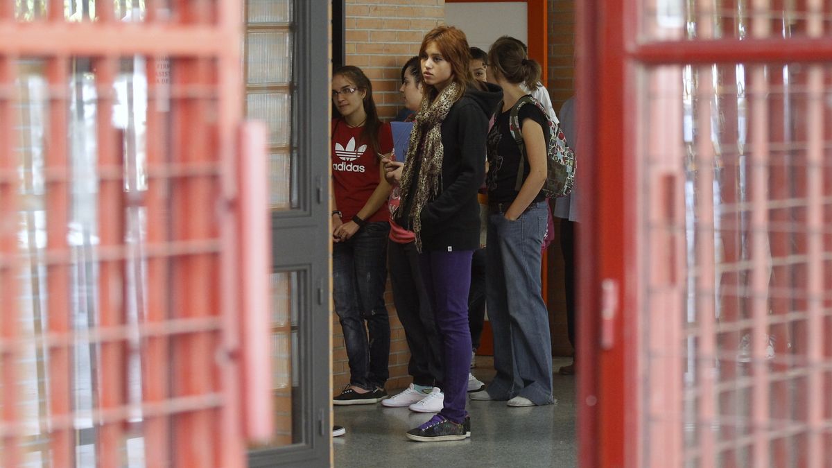 Un informe describe el futuro que esperan los jóvenes españoles. Y no pinta nada bien
