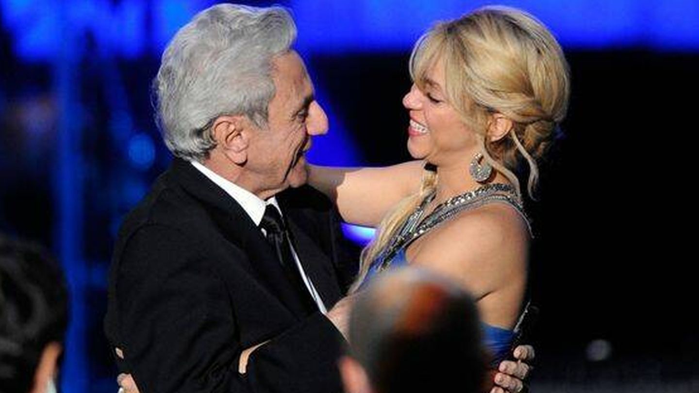 William Mebarak y su hija Shakira, en una imagen de archivo. (Getty/Ethan Miller)