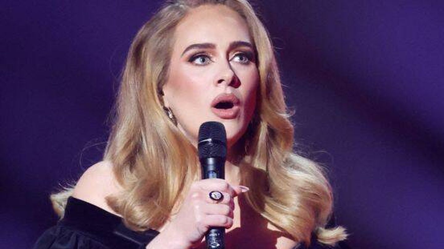 Adele, durante una actuación. (Reuters)