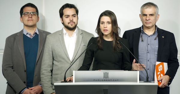 Foto: Inés Arrimadas, junto a Fernando de Páramo, José María Espejo y Carlos Carrizosa. (EFE)