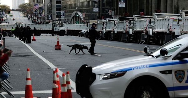 Foto: Imagen de archivo de un policía patrullando por una calle de Manhattan. (Reuters)