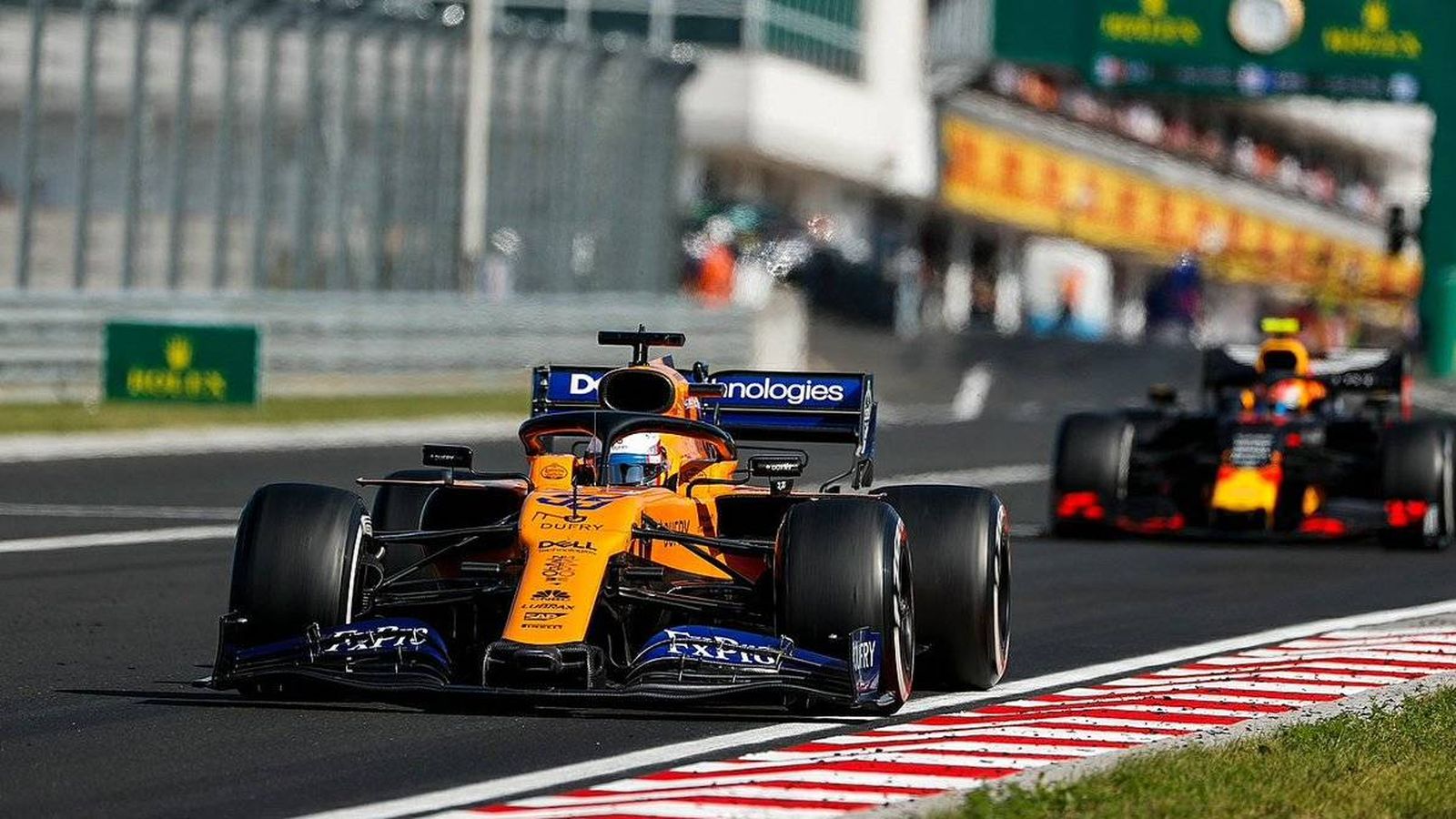 Foto: Carlos Sainz terminó quinto tras superar al Red Bull de Gasly, a quien dejó atrás toda la carrera. (McLaren)
