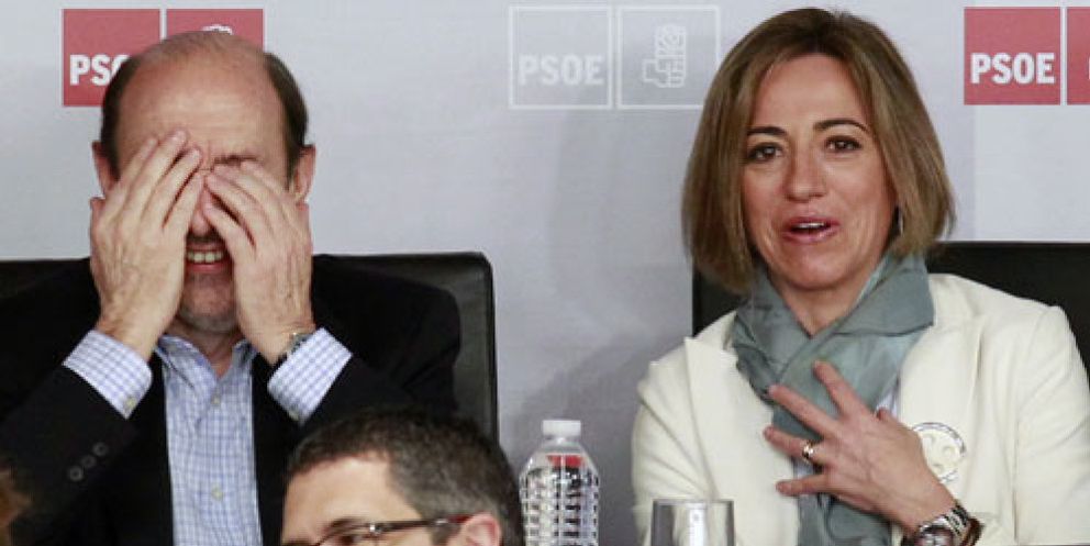 Foto: Rubalcaba y Chacón se disputan el control del PSOE con una ‘guerra’ de manifiestos