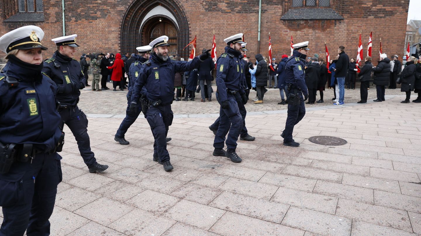 El gran despliegue policial en Aarhus. (EFE/Mikkel Berg Pedersen)