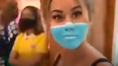 Bali quiere deportar a dos influencers por pintarse una mascarilla falsa en la cara
