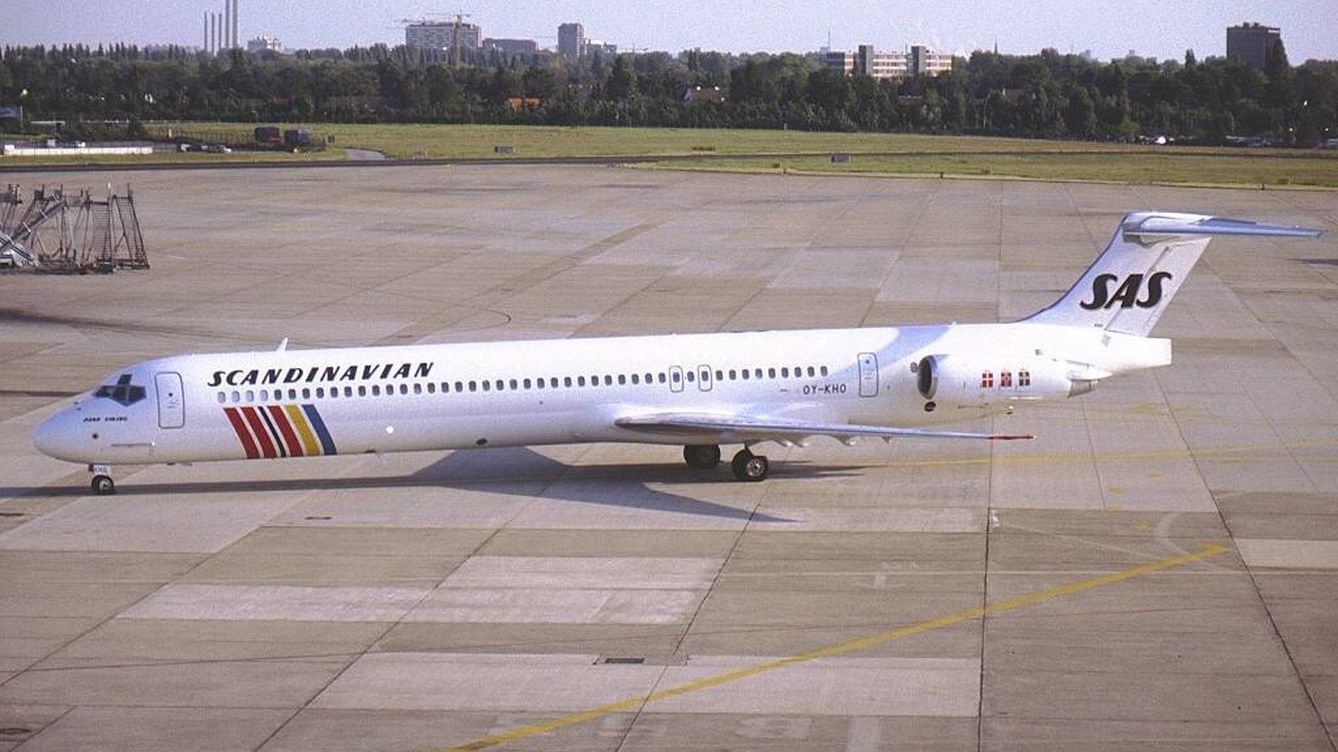 Foto: El avión involucrado en el accidente fotografiado en el aeropuerto de Düsseldorf en junio de 1991. (Wikimedia/Konstantin von Wedelstaedt)
