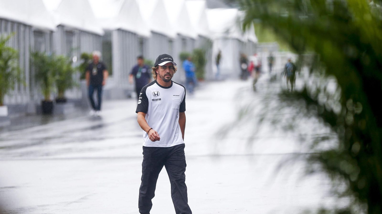 Foto: Fernando Alonso saldrá decimotercero en el Gran Premio de Japón (Efe)