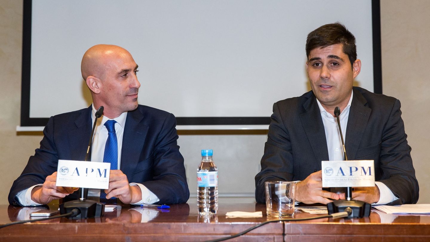 David Aganzo, junto a Luis Rubiales, cuando este le cedió la presidencia de AFE. (EFE)