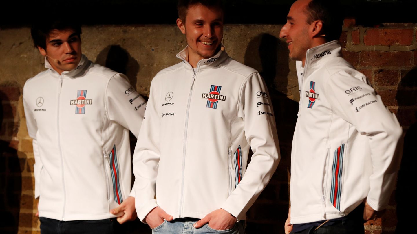 De izquierda a derecha: Lance Stroll, Sergey Sirotkin y Robert Kubica durante la presentación del equipo Williams. (Reuters)