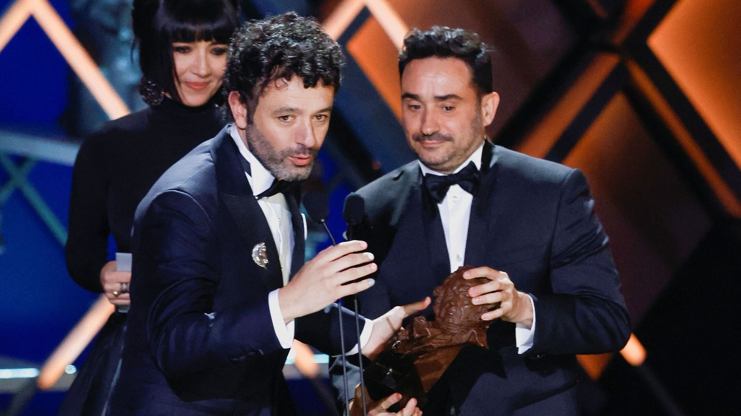 Rodrigo Sorogoyen recoge el Goya a Mejor dirección. (Reuters/Marcelo del Pozo)