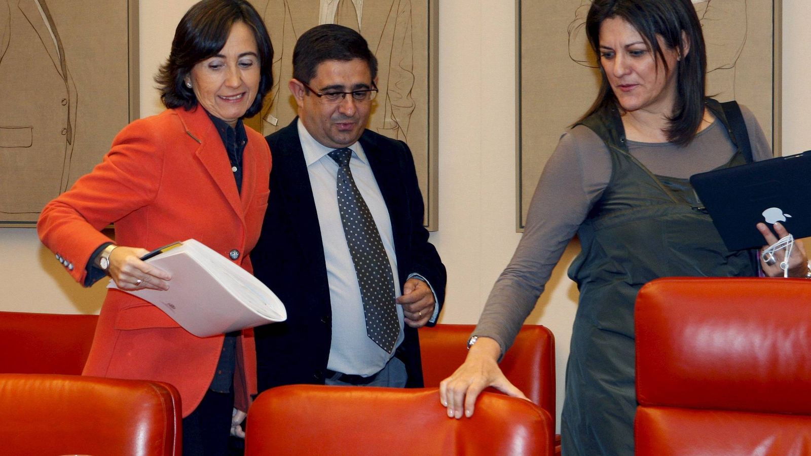 Foto: La exministra María Antonia Trujillo (d). (EFE)