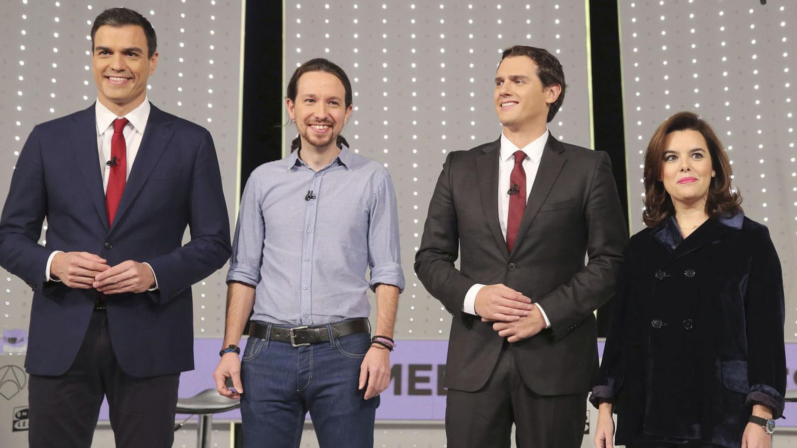 Foto: Los candidatos de los principales partidos antes de que diera comienzo el debate. 