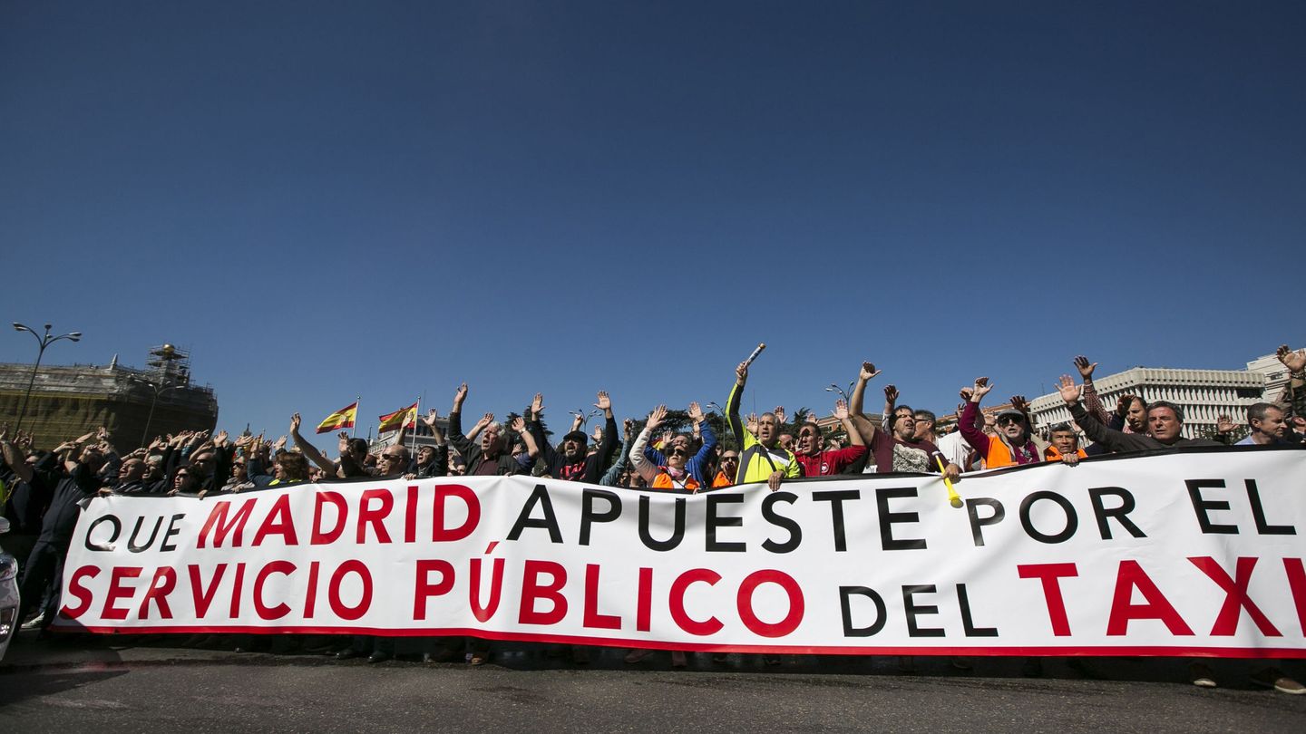Protestas de taxistas en Madrid. (EFE)