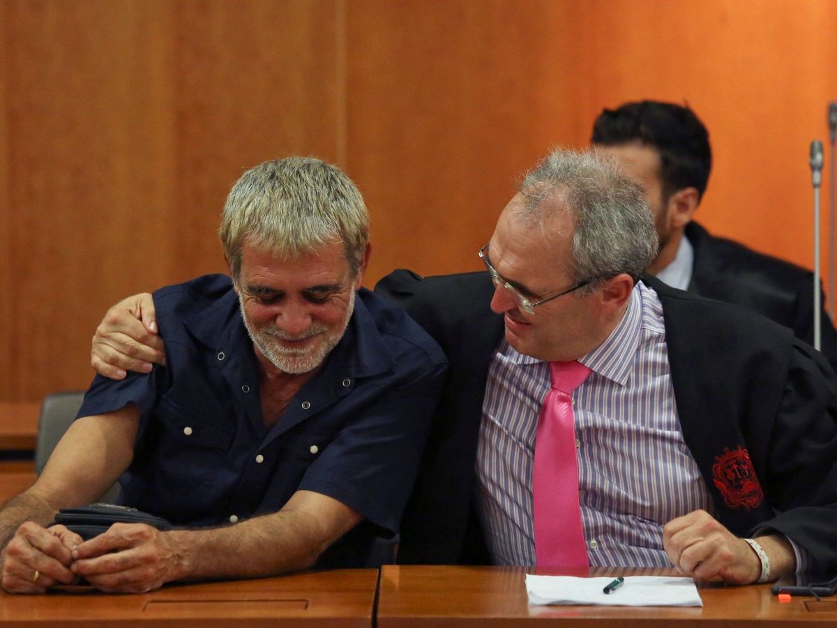 Foto: El exmarido de Lucía Garrido, feliz tras conocer su absolución, volverá a ser juzgado. (EFE/Álvaro Cabrera)