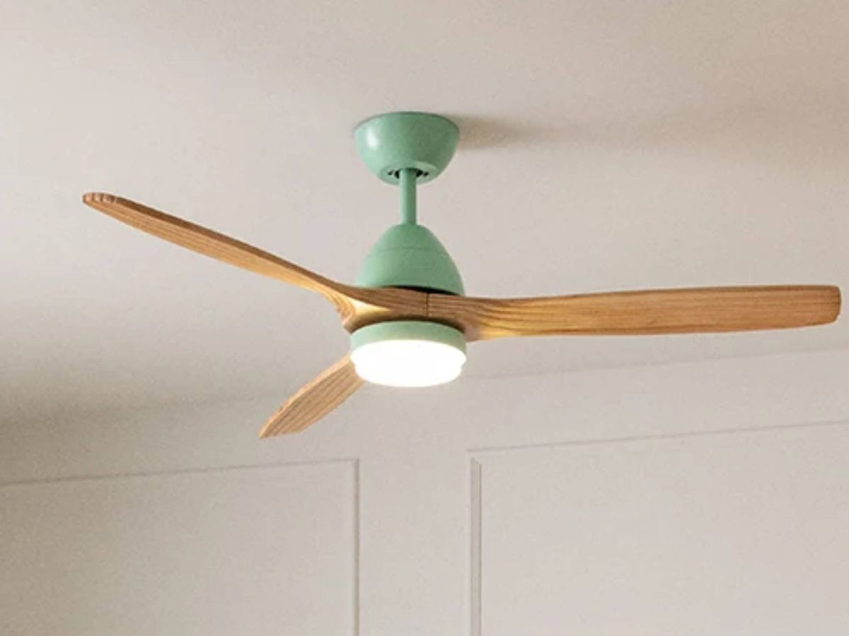 Foto: Atenta a esta lista de ventiladores con los que no pasar calor y dotar a tu casa de estilo. (LEROY MERLIN)