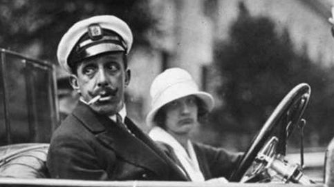 La liebre mecánica: de las comisiones por carreras de galgos de Alfonso XIII al AVE