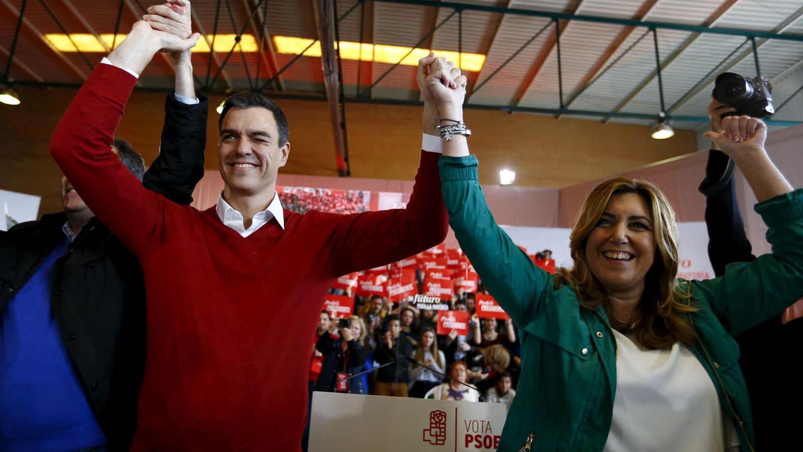 Foto: Pedro Sánchez, junto con Susana Díaz en un mitin. (Reuters)