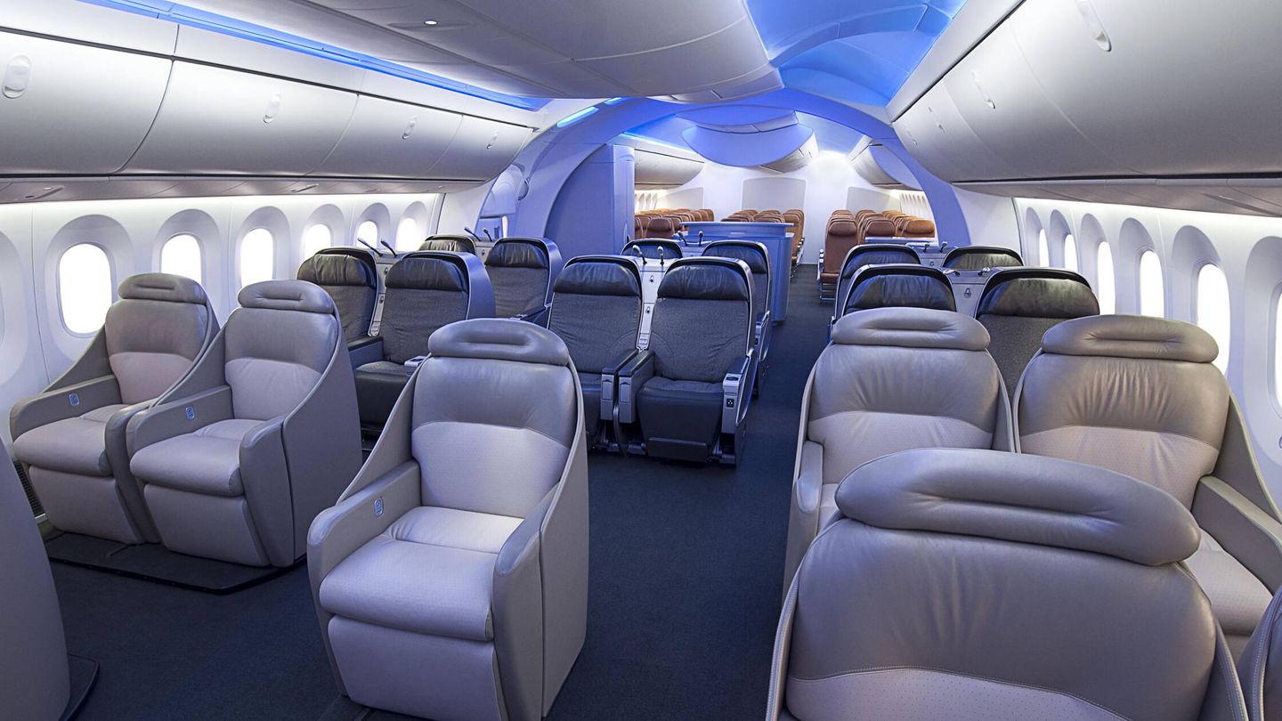 Interior de la clase 'business' de un avión A350.