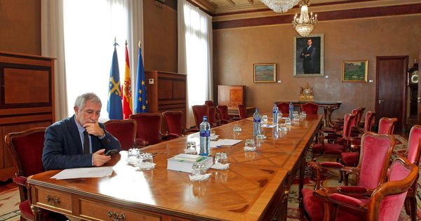 Foto: l portavoz de IU en el parlamento asturiano, Gaspar Llamazares. (EFE)
