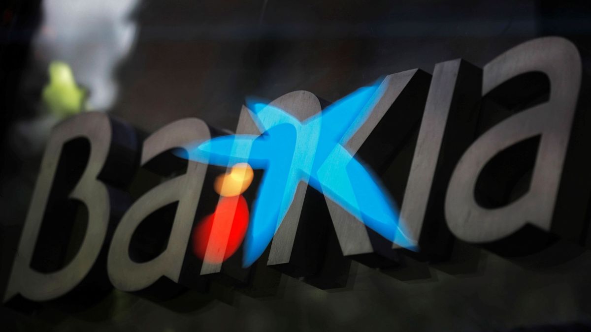 Criteria comienza a elevar su participación en CaixaBank en plena fusión con Bankia