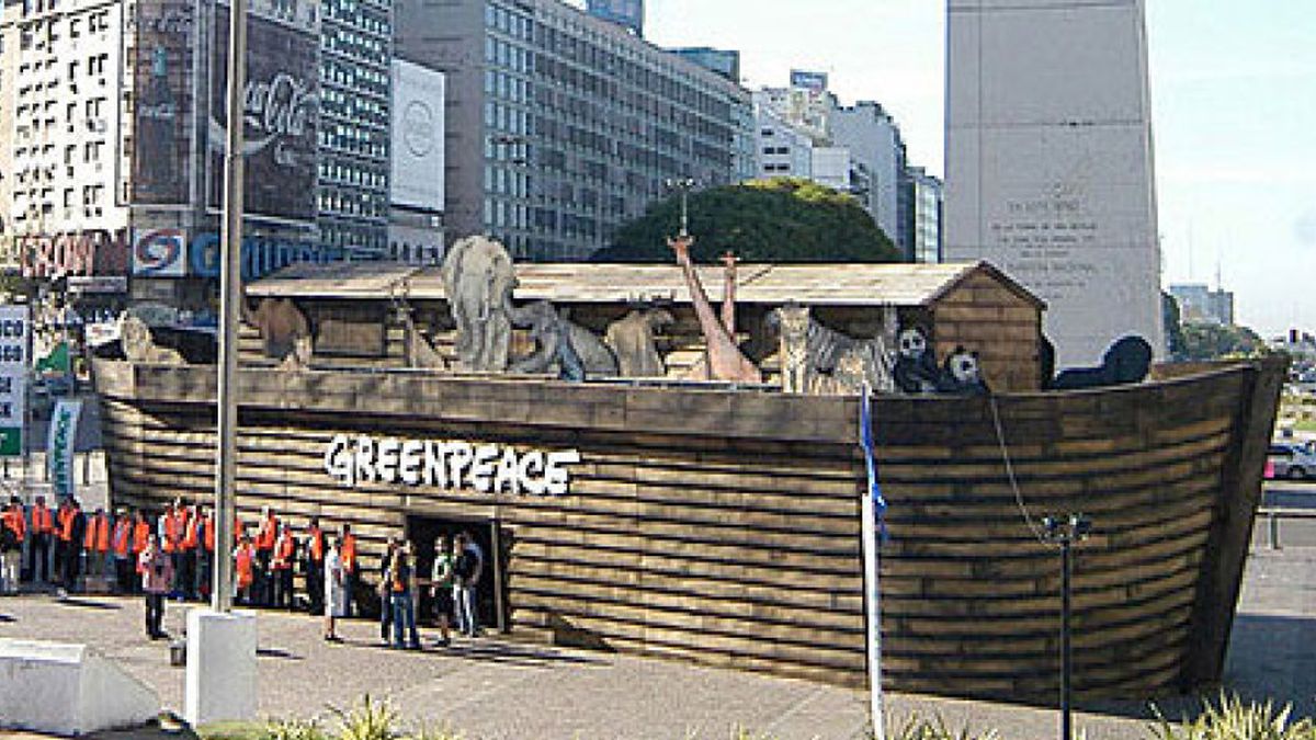 Greenpeace reconstruye el Arca de Noé para alertar acerca del cambio climático
