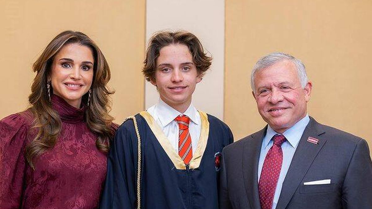 La semana fantástica de Rania de Jordania: ahora, la graduación de su hijo pequeño