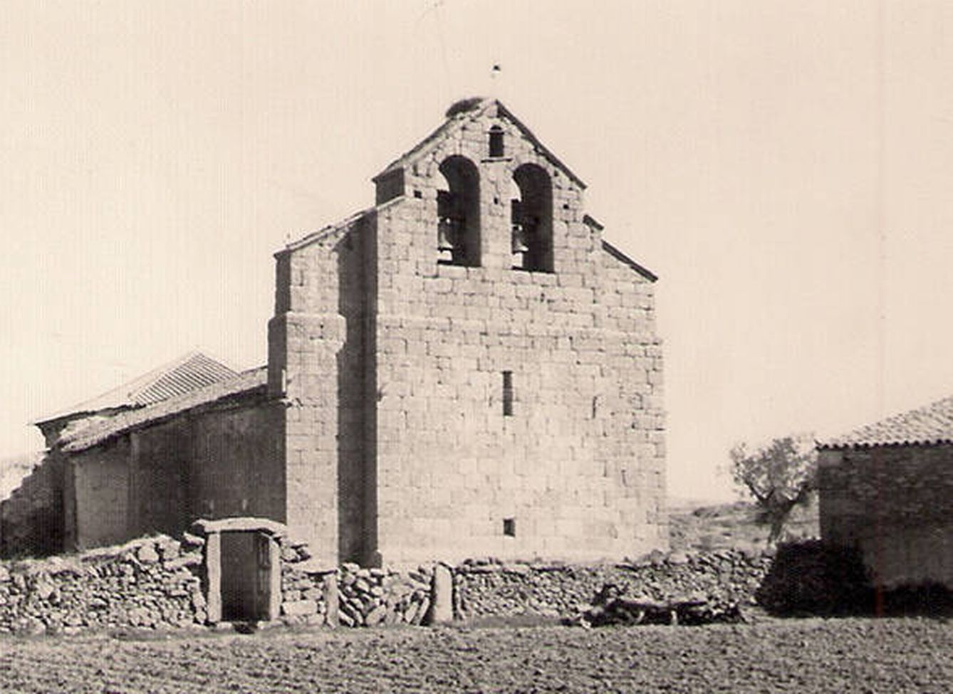 La iglesia antigua de Argusino