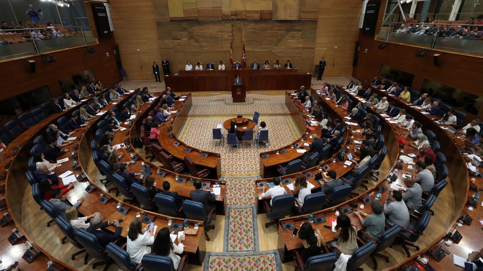 Foto: Vista general del hemiciclo de la Asamblea de Madrid. (EFE)