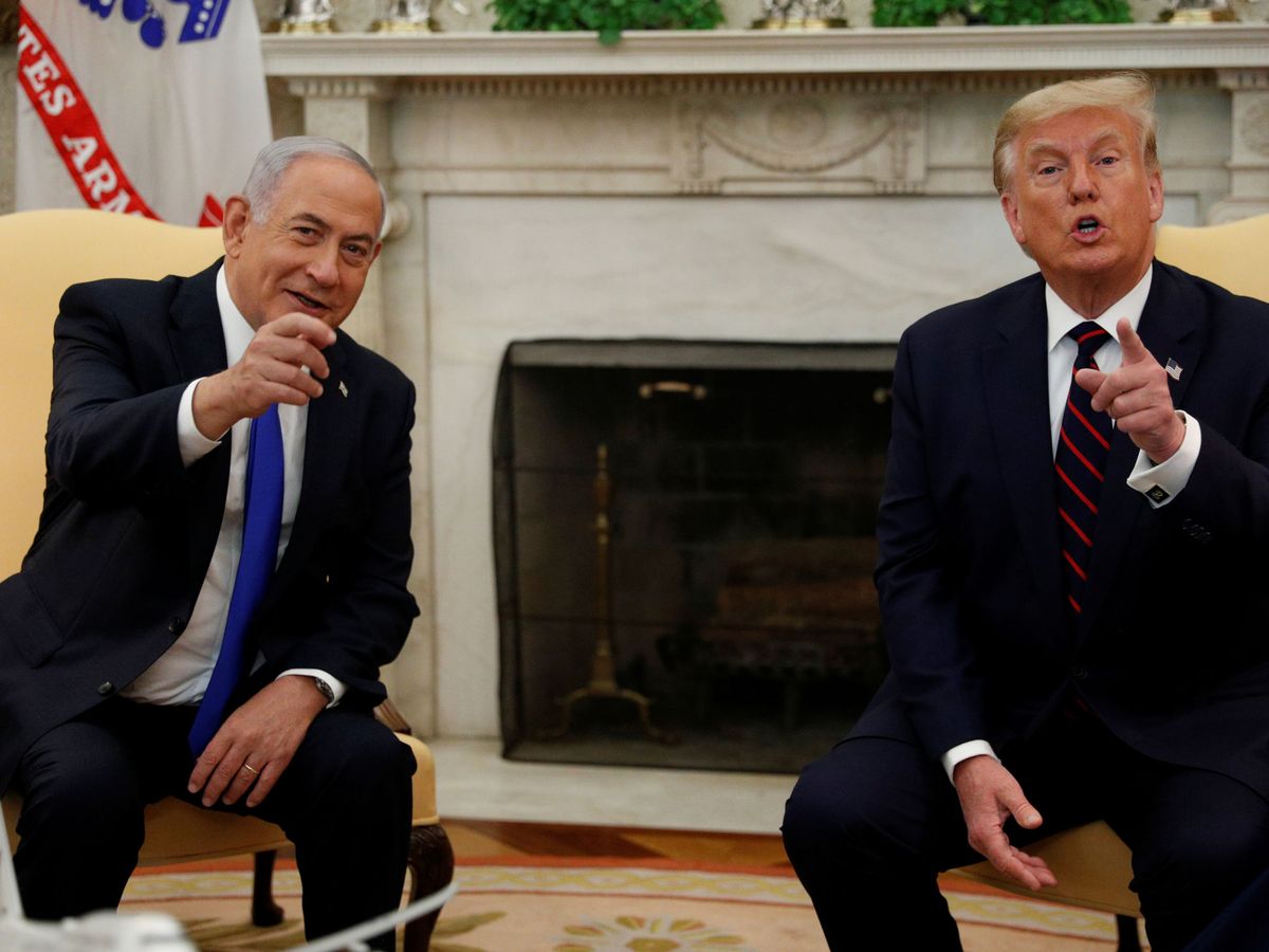 Foto: Benjamin Netanyahu (i), junto a Donald Trump en la Casa Blanca. (Reuters)