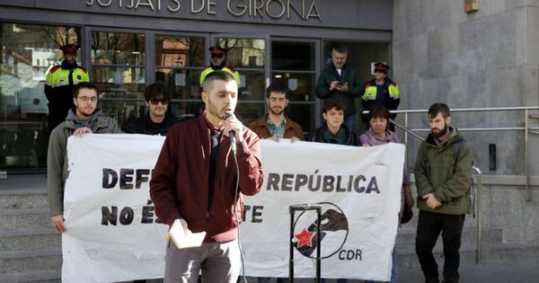 Foto: Jordi Alemany frente a los juzgados de Girona.
