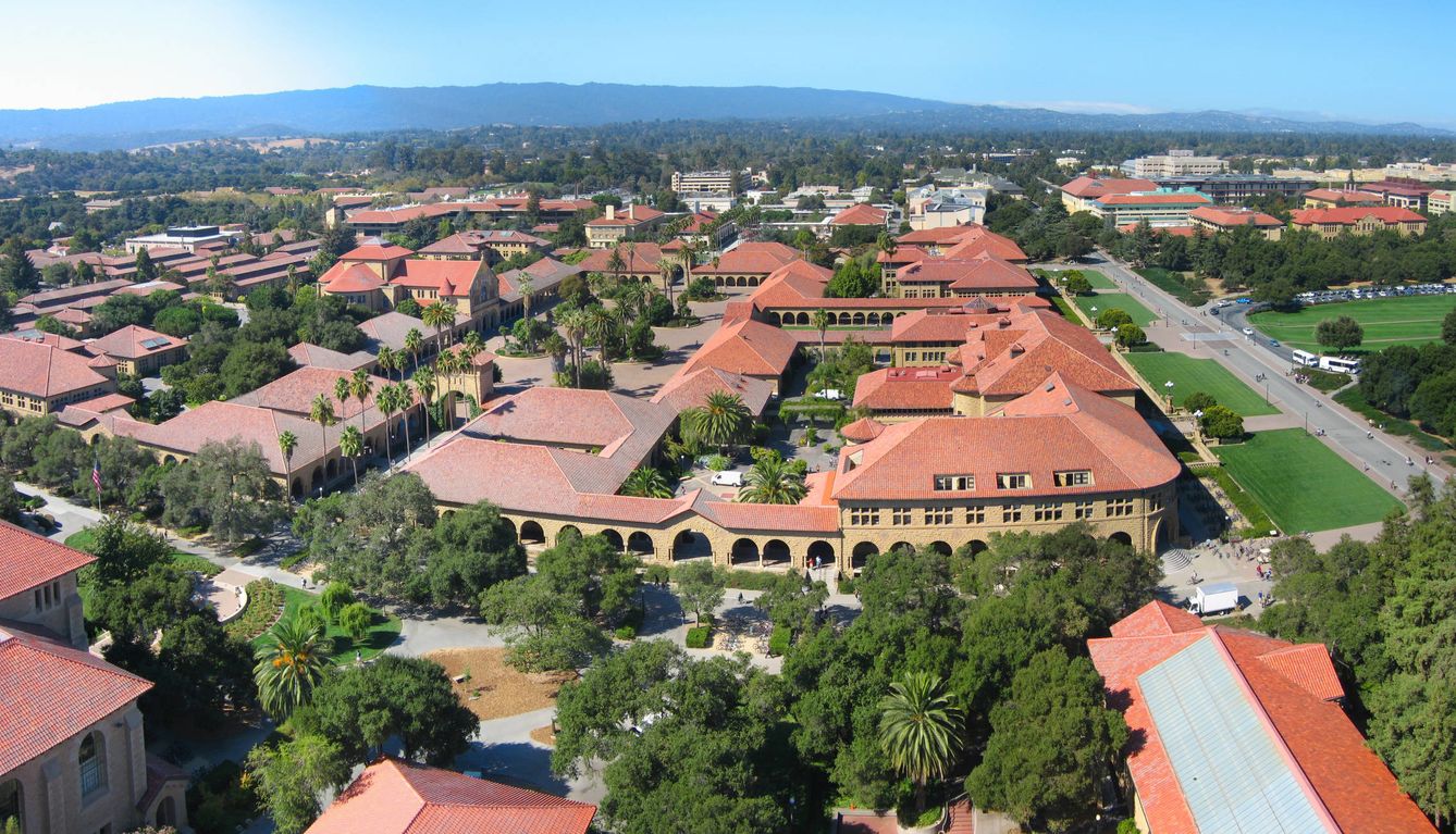 Stanford (en la foto) y Cambridge completan el podio.