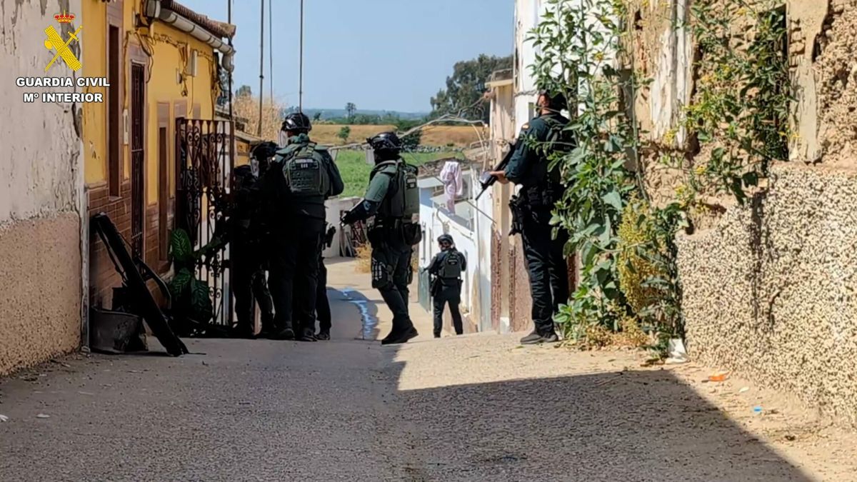 Detenidas en Albacete 13 personas en una operación de la Guardia Civil contra el tráfico de personas