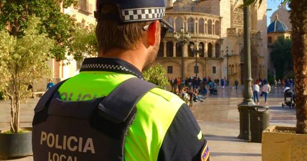 Foto: Agente de la Policía Local de Valencia (Policía de Valencia)