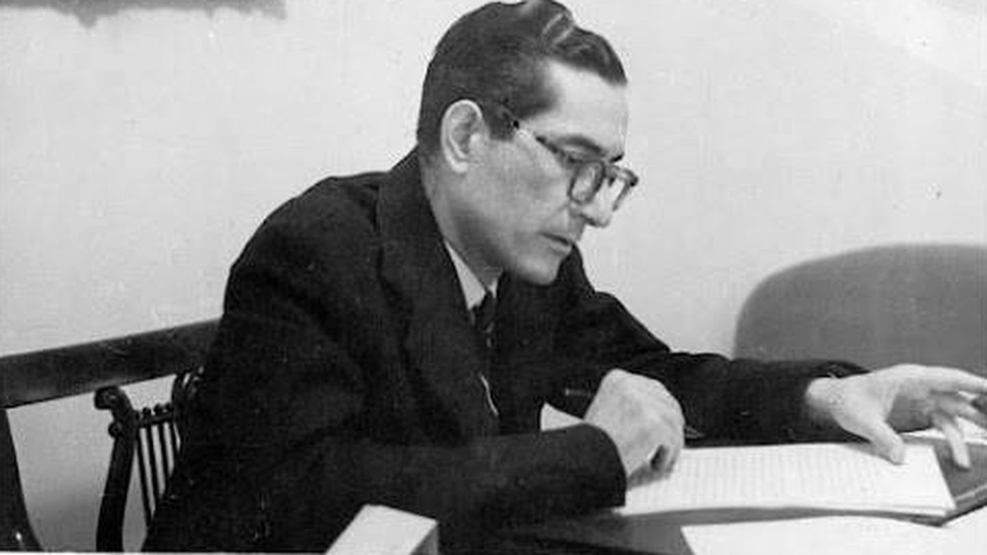 El poeta y falangista amigo de Lorca, Luis Rosales.