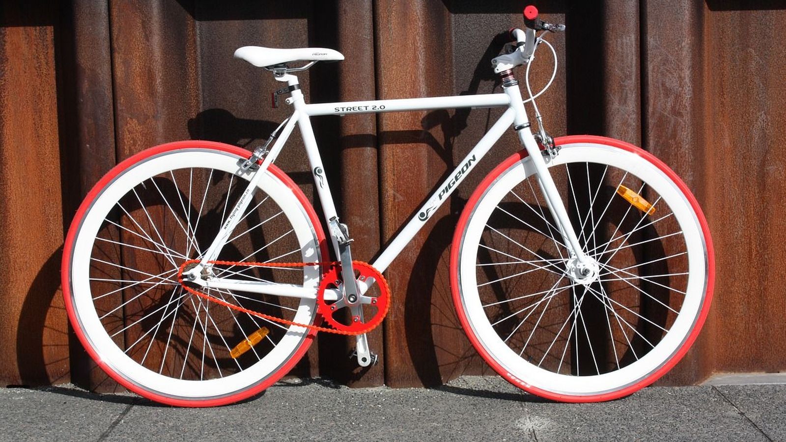 Foto: Las nuevas culturas urbanas han traído consigo el renacer de la bicicleta, un medio de transporte barato y sano. (Foto: Pixabay)