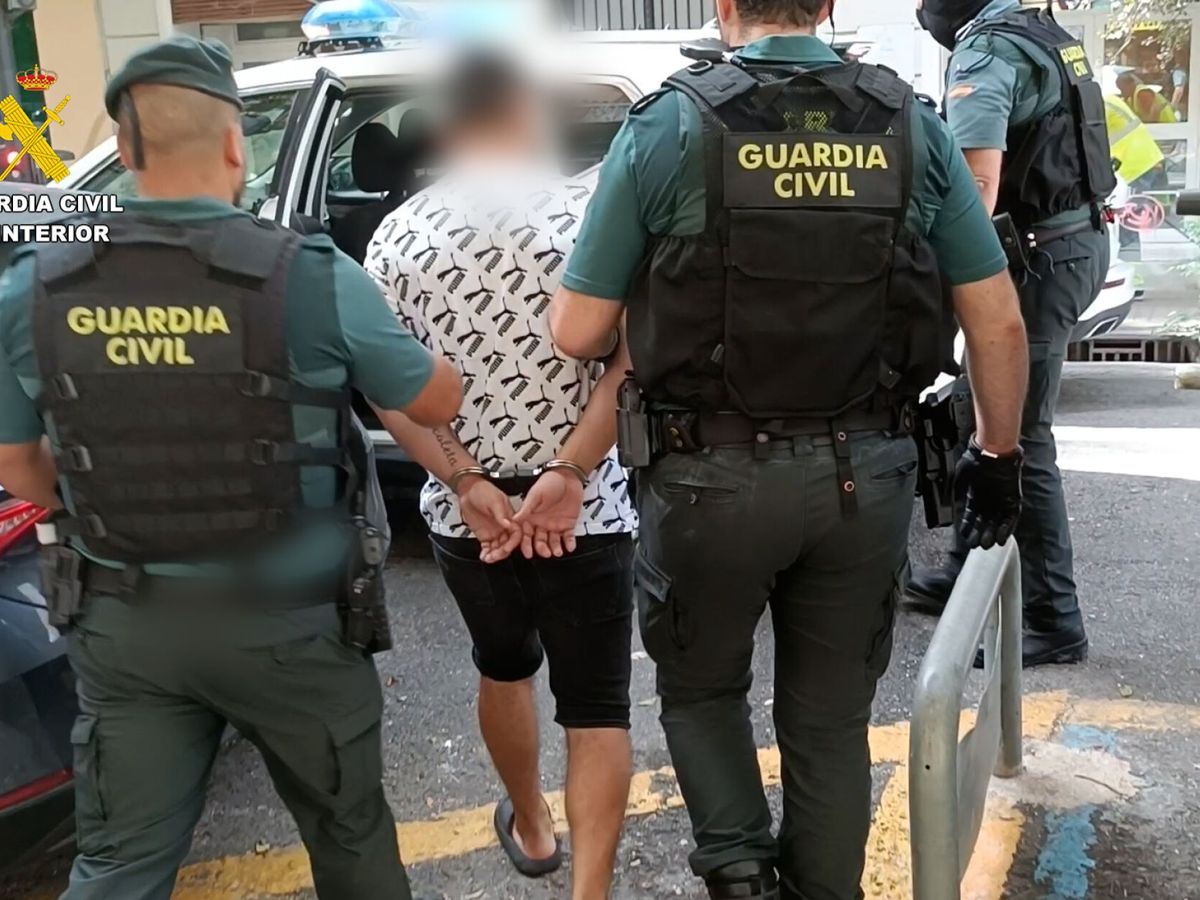 Foto: La Guardia Civil ha desmantelado la "mafia del cobre". (EFE/Guardia Civil)
