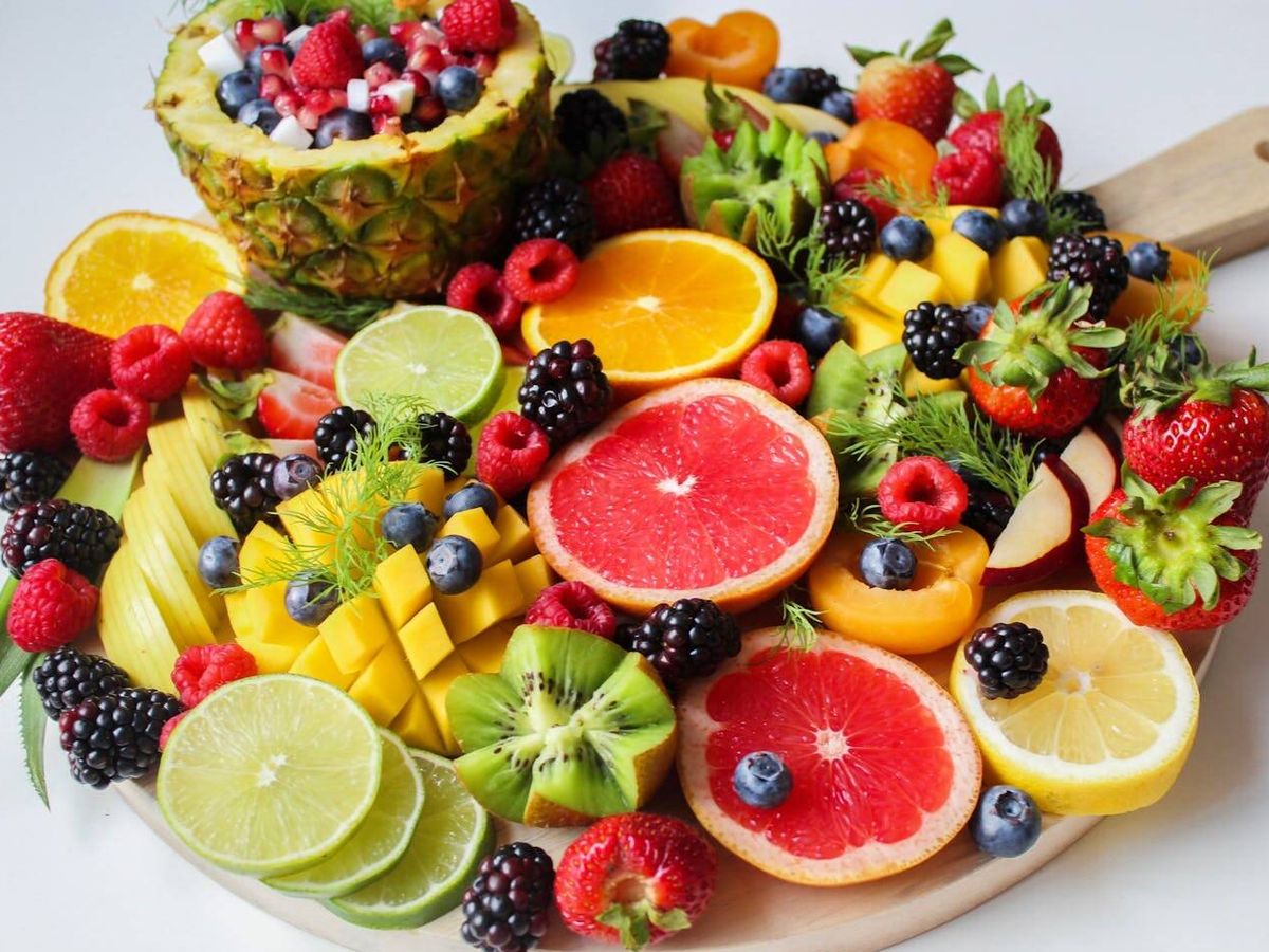 Foto: El consumo de frutas en cantidades moderadas como parte de Una dieta equilibrada es beneficioso para la salud.(Pexels)