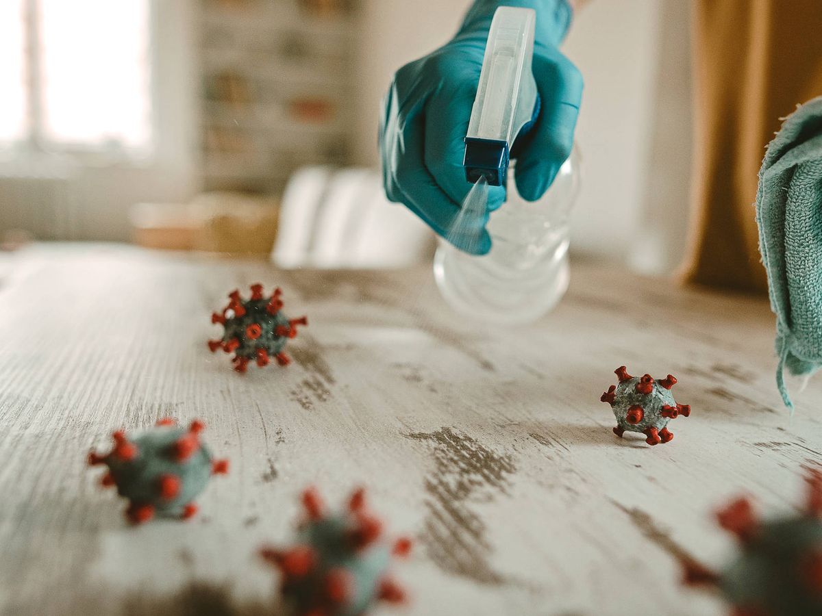 Spray desinfectante mata virus y gérmenes eficaz en 20 segundos