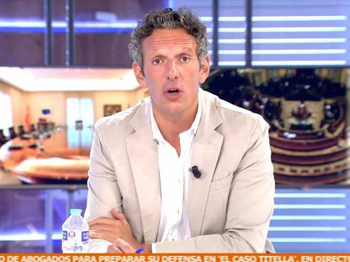 Foto: Joaquín Prat, presentador de 'Cuatro al día'. (Mediaset España)