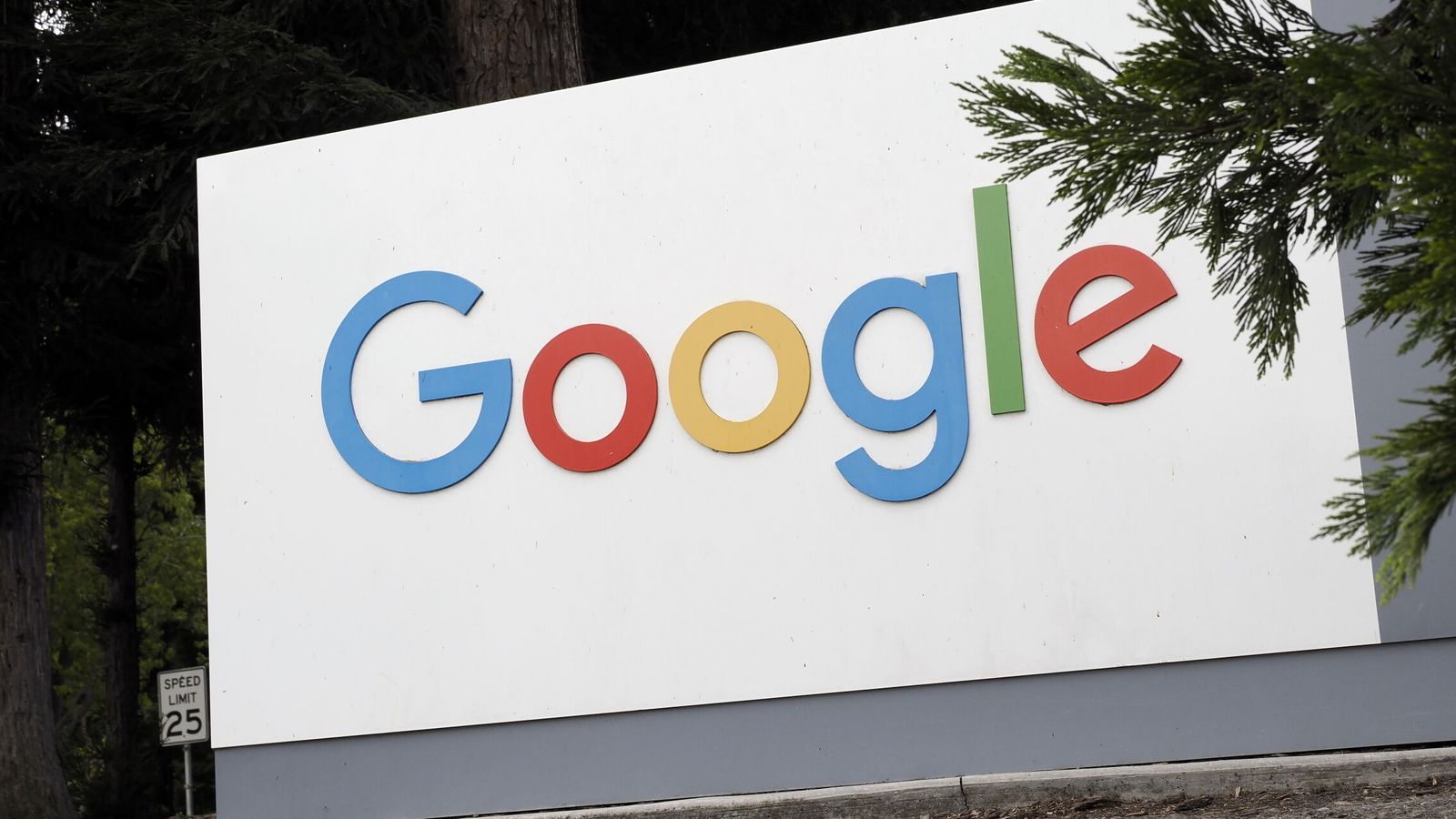 Bruselas multa a Google con 890 M en un momento de alta tensión entre la UE y EEUU