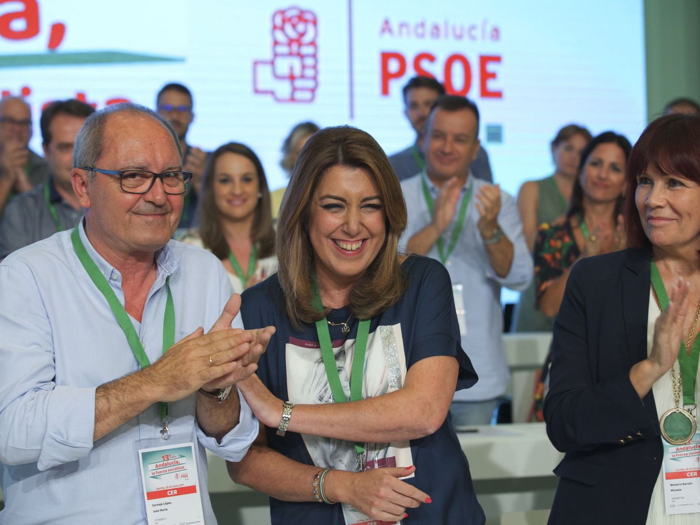 La presidenta andaluza y secretaria general del PSOE-A, Susana Díaz, junto al secretario de organización, Juan Cornejo, y la presidenta de los socialistas andaluces, Micaela Navarro. (EFE)