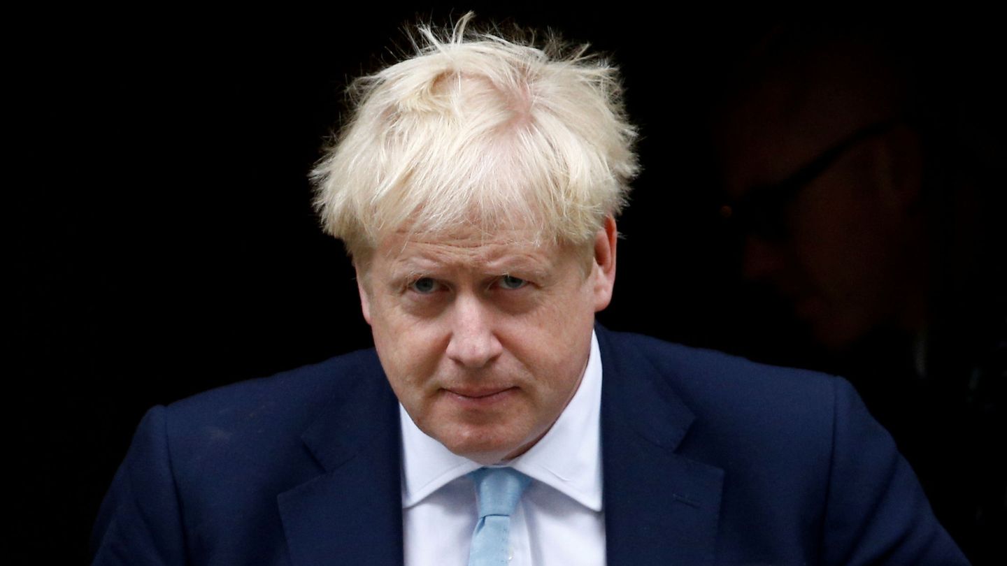 Boris Johnson en su oficina de Downing Street. (Reuters)