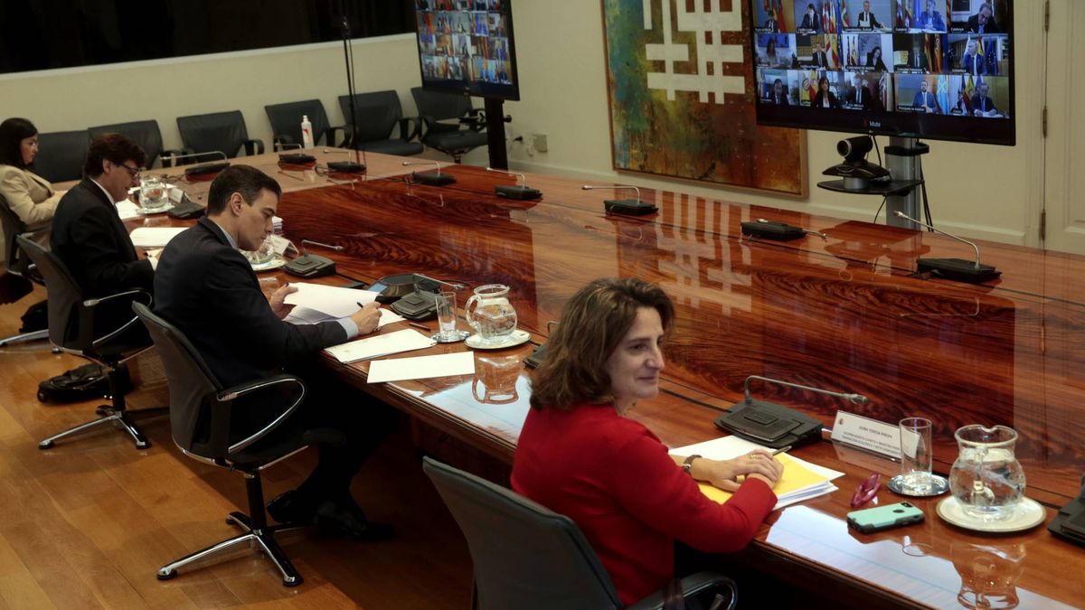Sánchez ofrece bilateralidad y recursos, pero Urkullu, Torra y Feijóo se oponen a la alarma