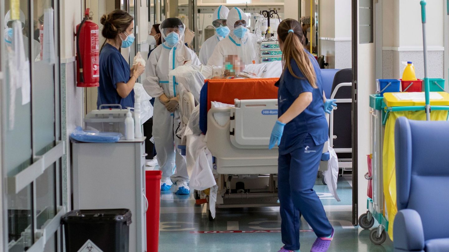 Hospital español durante la pandemia.(EFE/Marcial Guillén)
