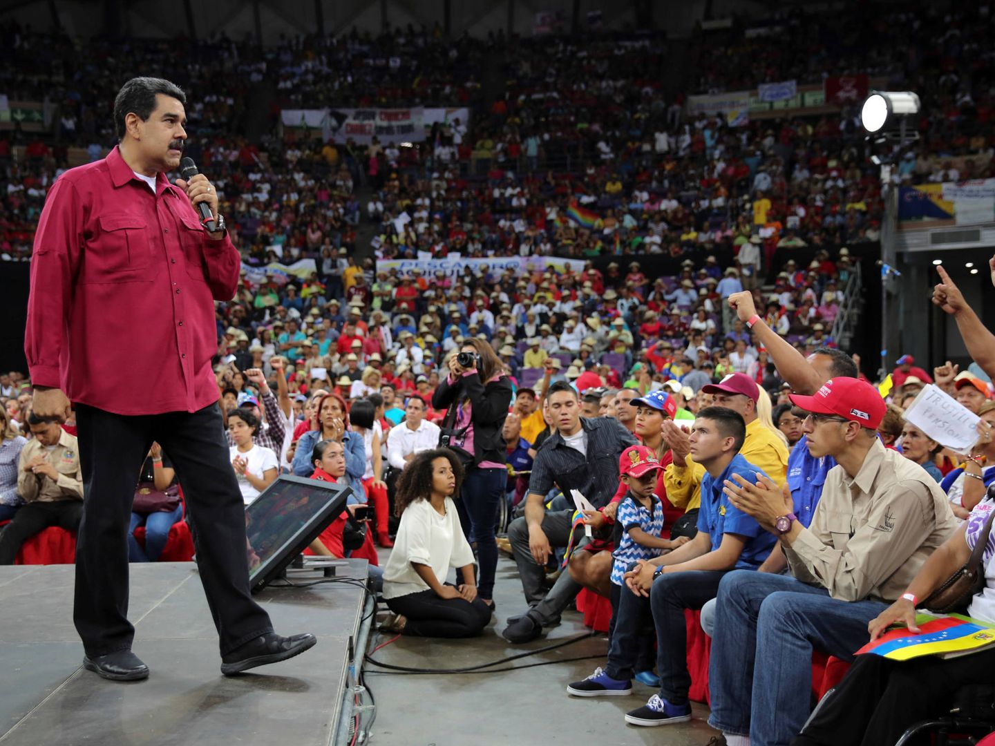 El presidente de Venezuela, Nicolás Maduro, durante un mitin sobre la Asamblea Constituyente, en Caracas. (Reuters) 