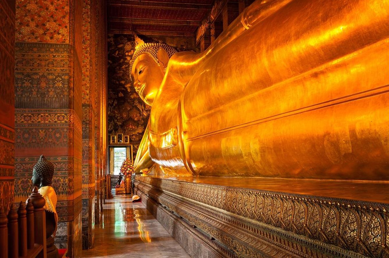 El Buda tumbado más conocido de Tailandia. (Shutterstocks)