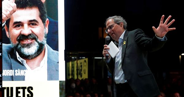 Foto: El presidente de la Generalitat, Quim Torra, durante el acto de cierre de campaña de JxCAT. (EFE) 